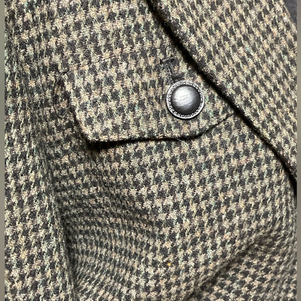 Braebrook Vintage wool houndstooth blazer leather collar & a cinched waist. 9/10 - Picture 13 of 15